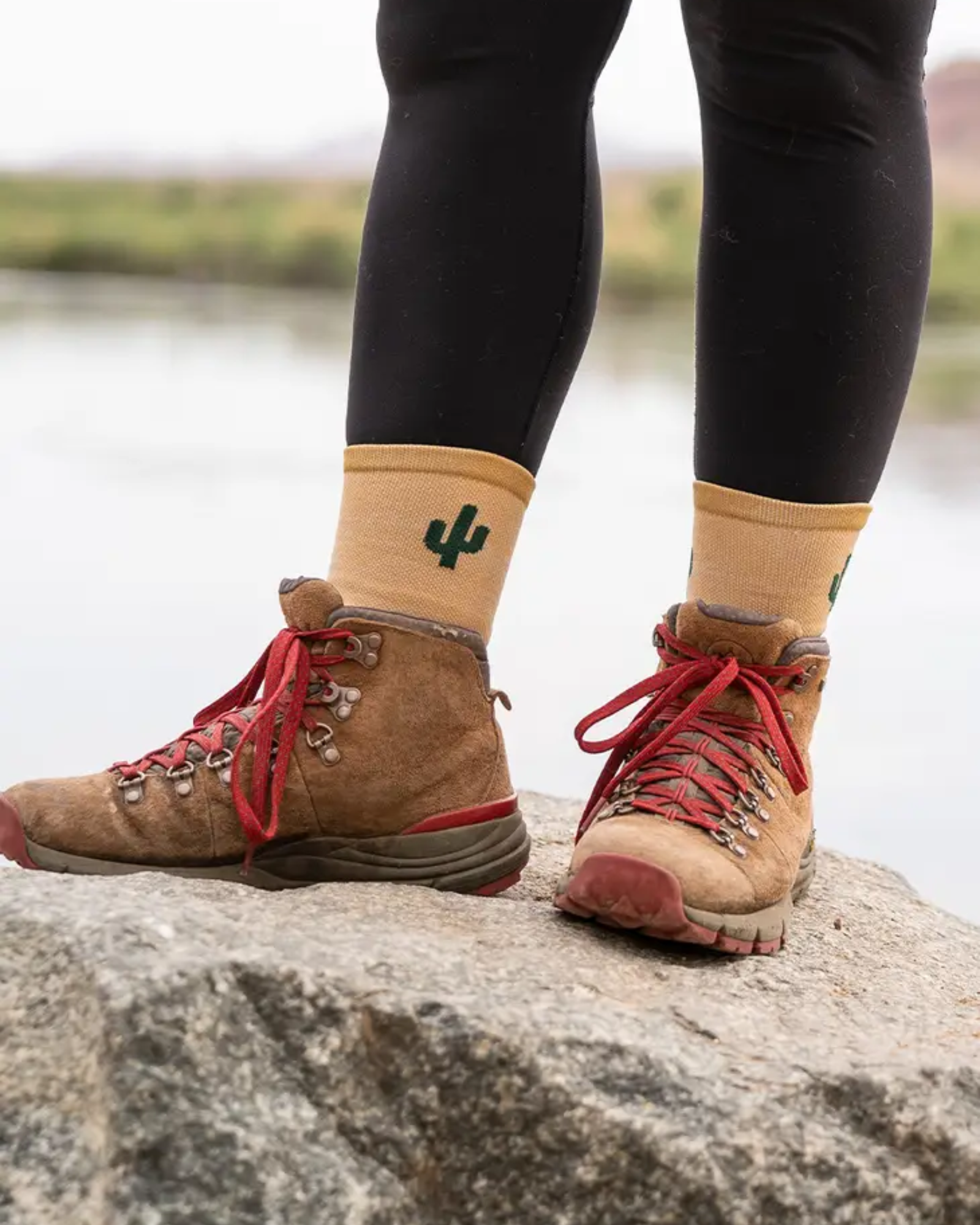 Desert Days Camp & Trail Mid Socks