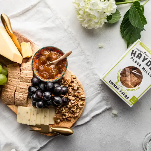 Emmer Farro Crackers
